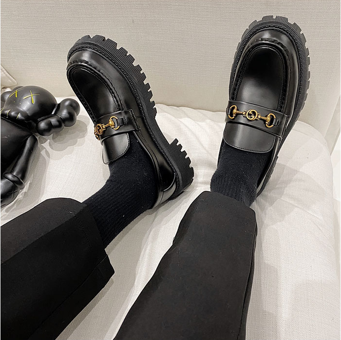 Thick Soled Metal Decoration Fashion Shoes