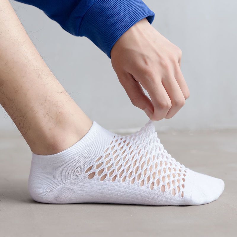 Men's Fashion Solid Color Low-cut Mesh Sweat-absorbing Cotton Socks