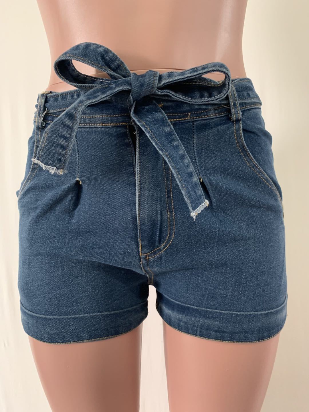 Belt Washed Micro-elastic Denim Shorts