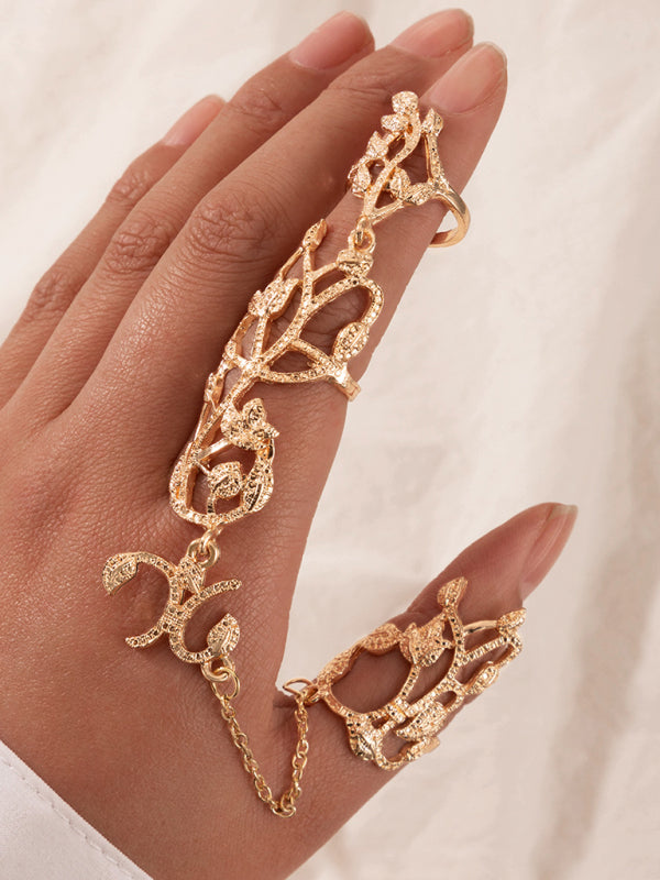 Exaggerated ring flower chain carved with ring jewelry